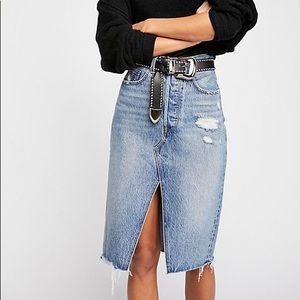 Levi’s distressed jean skirt, size 29
